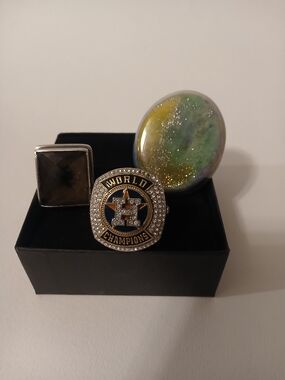 MLB Gold and Blue World Champions Ring